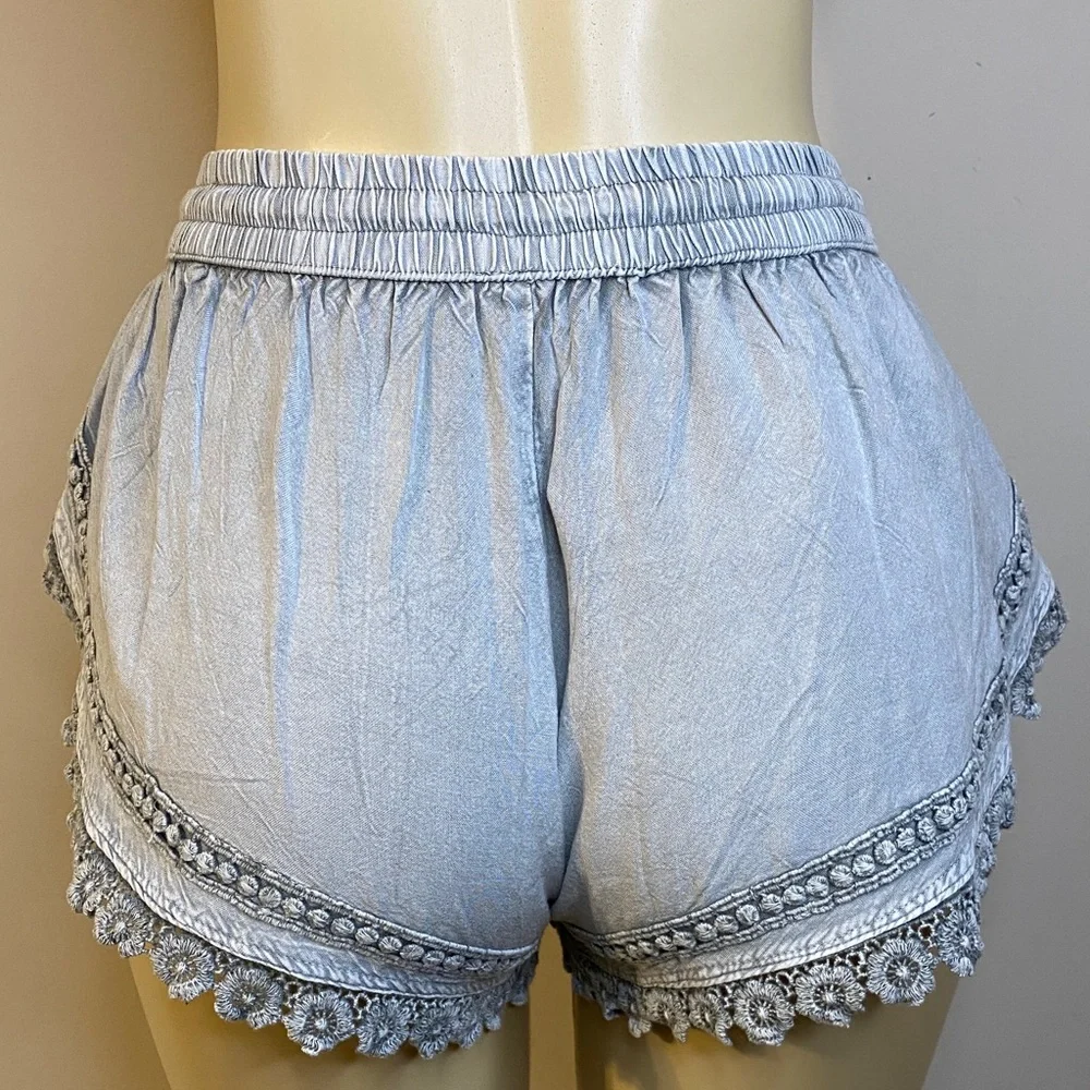 Devi Lace Trim Women Shorts One Size